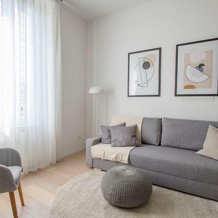 Luxury And Spacious Apartment มิลาน ภายนอก รูปภาพ