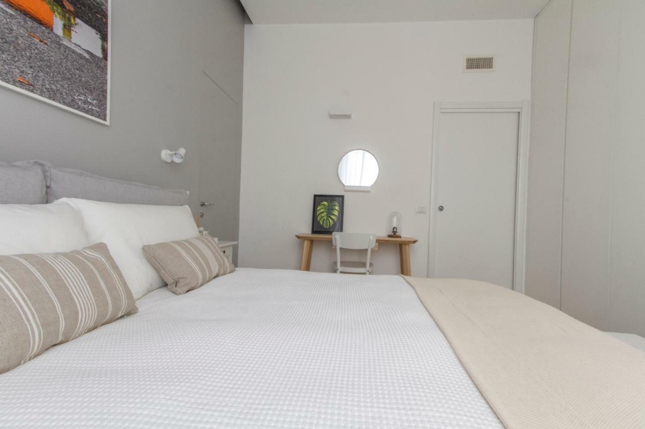Luxury And Spacious Apartment มิลาน ภายนอก รูปภาพ
