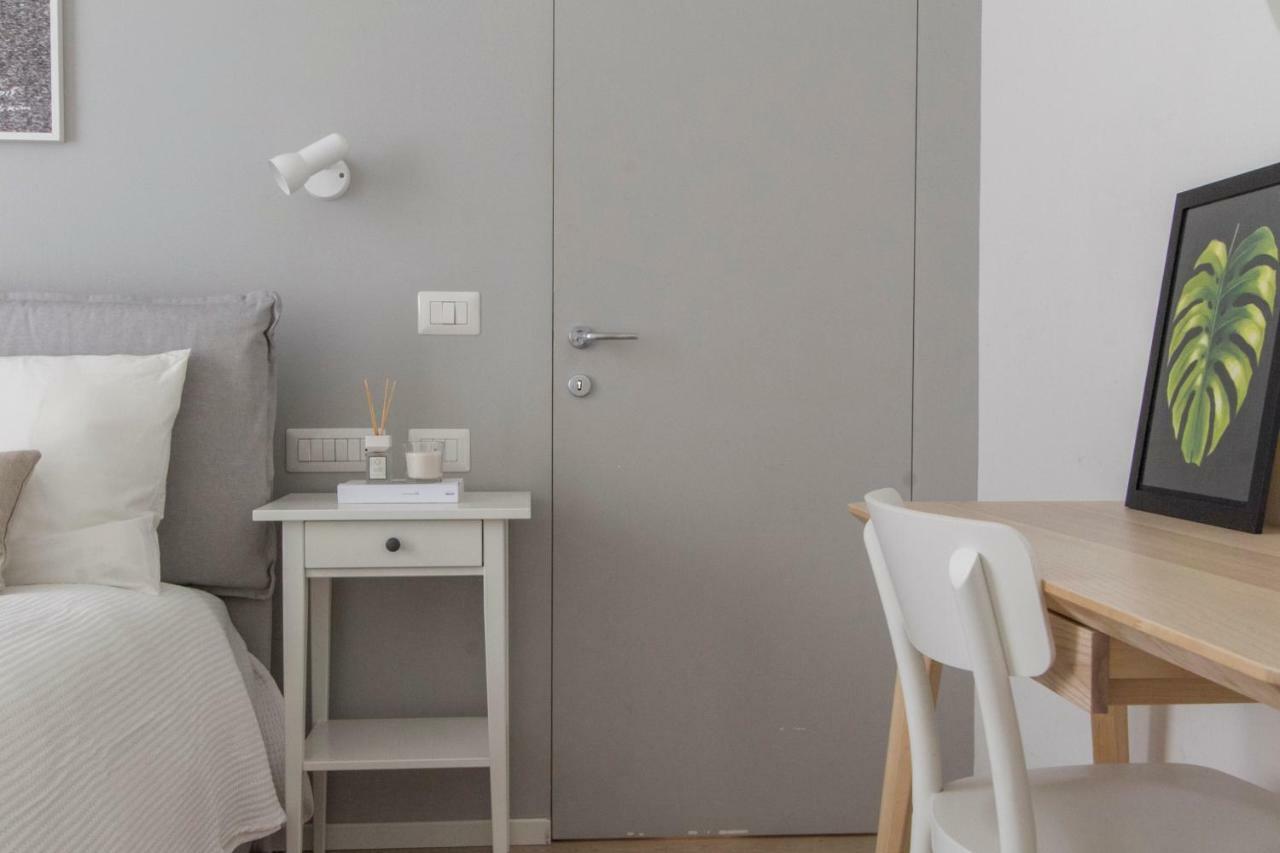 Luxury And Spacious Apartment มิลาน ภายนอก รูปภาพ