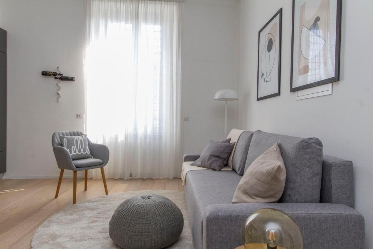Luxury And Spacious Apartment มิลาน ภายนอก รูปภาพ
